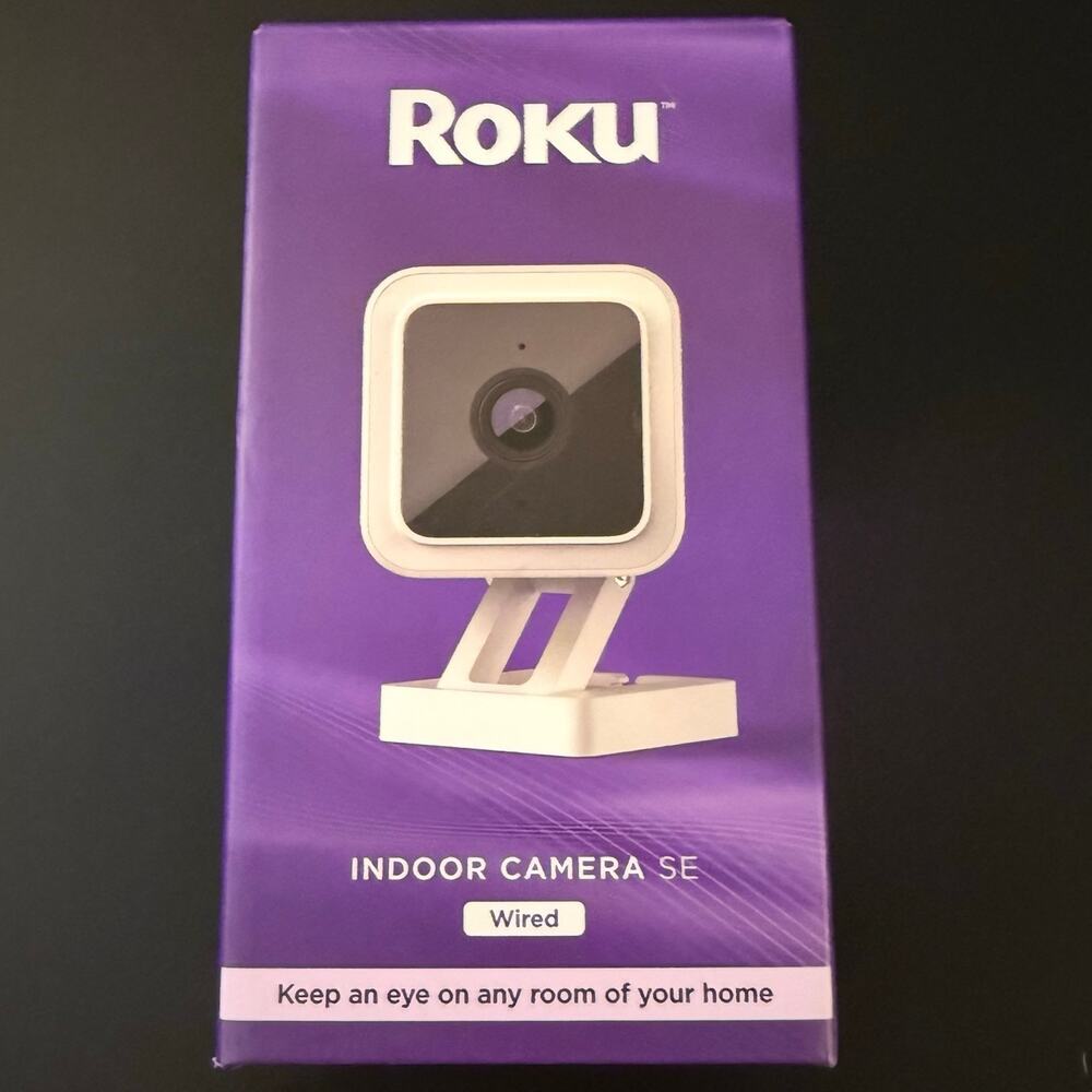 Roku Indoor Camera SE 1080p HD Wired Smart Home Security Camera White